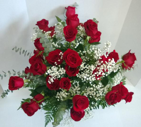 Red rose delivery Milwaukee Valentine's Day